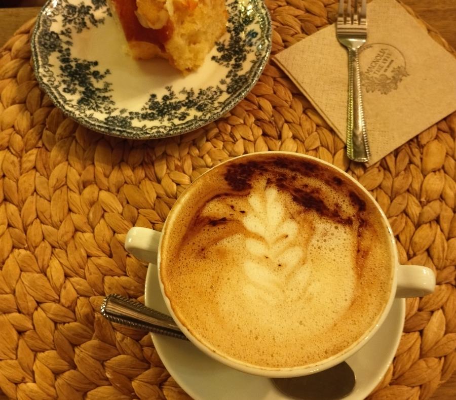 Magnolia café